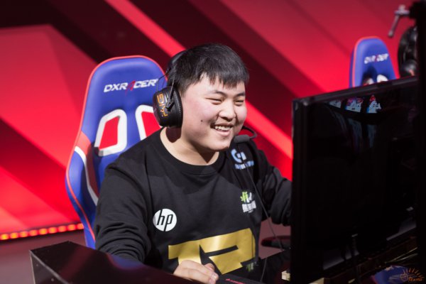 爱游戏-Uzi焦点对战，凯恩与60激战巴塞罗那分钟，战术调整胜负难料！